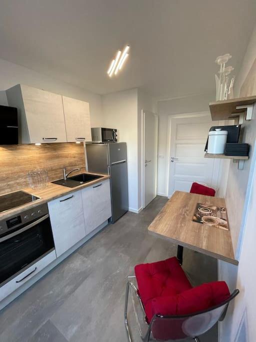 Halle  Komfortable Ferienwohnung In Halle-Kroellwitz מראה חיצוני תמונה