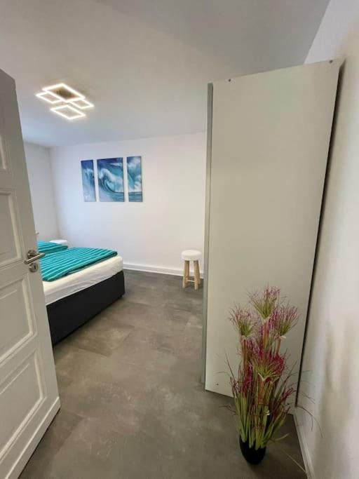 Halle  Komfortable Ferienwohnung In Halle-Kroellwitz מראה חיצוני תמונה